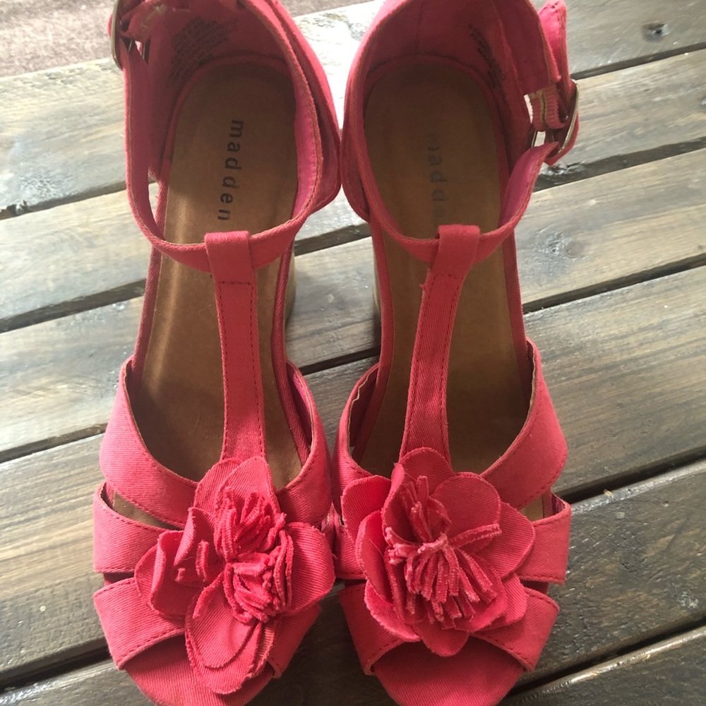 Madden Girl Pink Canvas Wedges Size 6.5